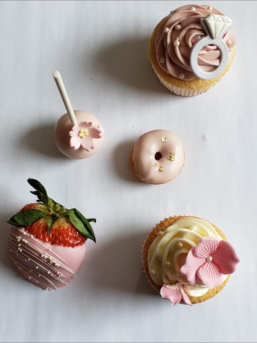 Petits Fours & Sweets